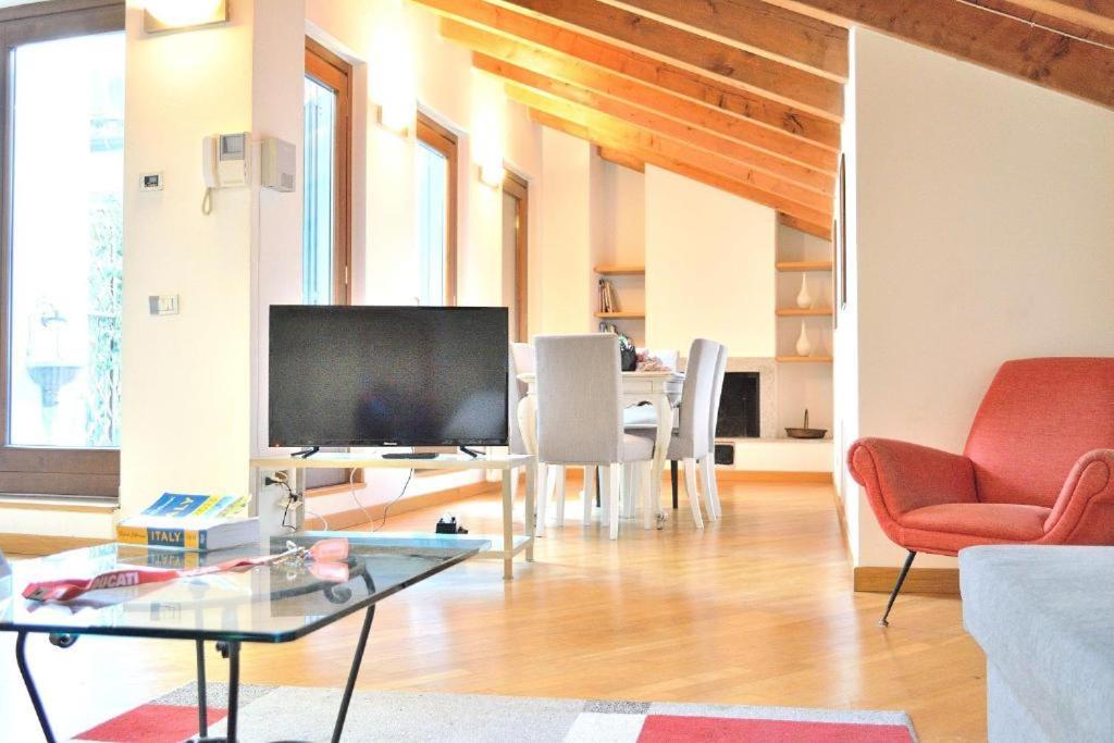Apartament Mpm-Mansarda In Piazza Duomo Mediolan Zewnętrze zdjęcie
